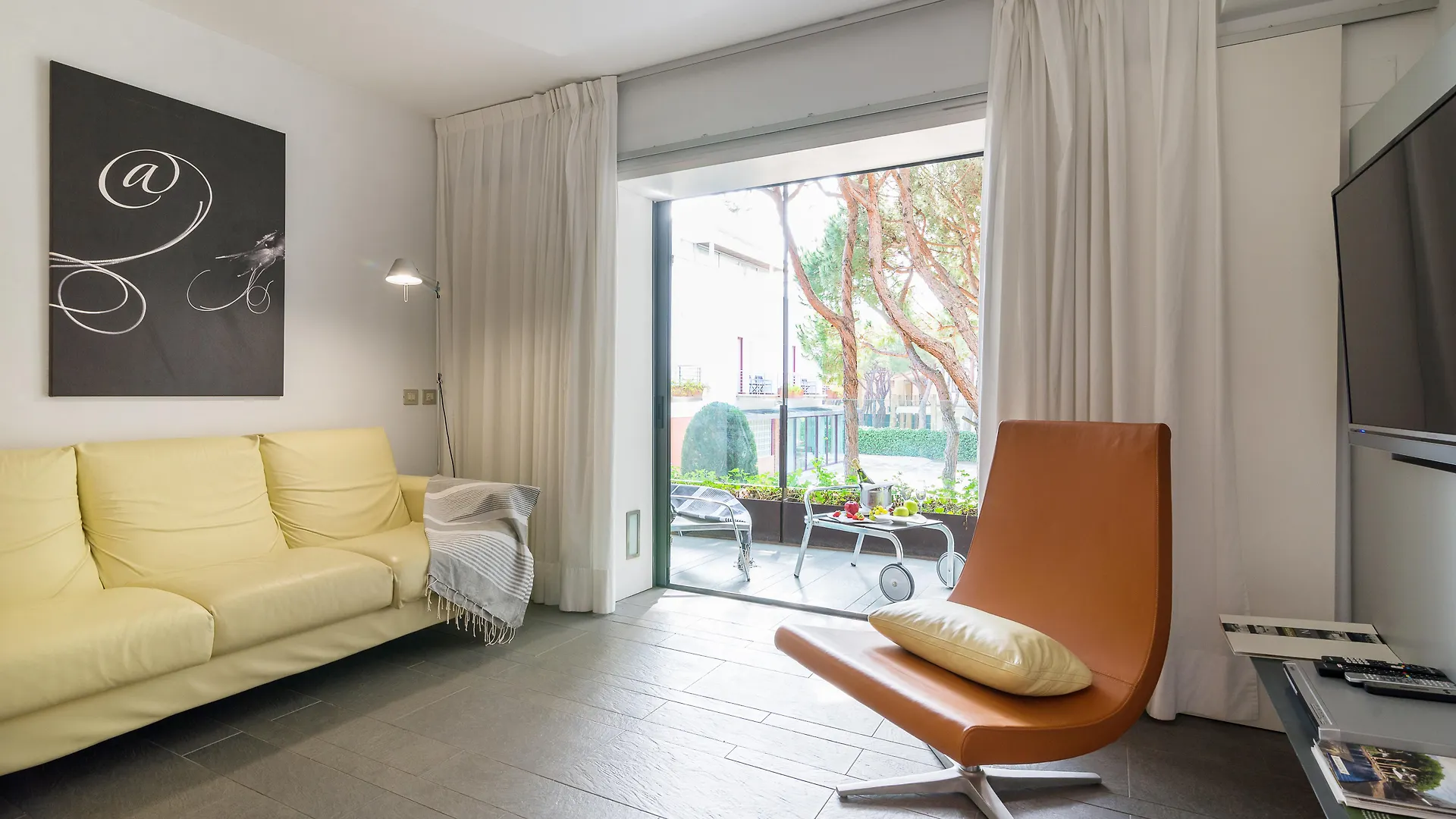Nm Suites By Escampa Hotels بلاتجا ذارو 4*,