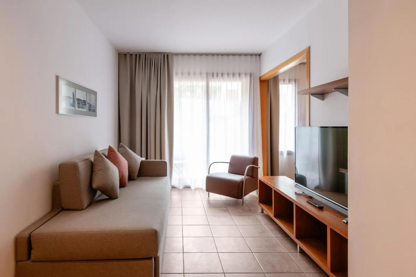 Nm Suites By Escampa Hotels بلاتجا ذارو