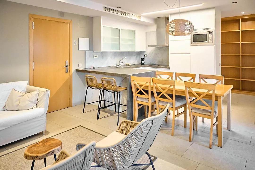 Nm Suites By Escampa Hotels بلاتجا ذارو 4*,  إسبانيا