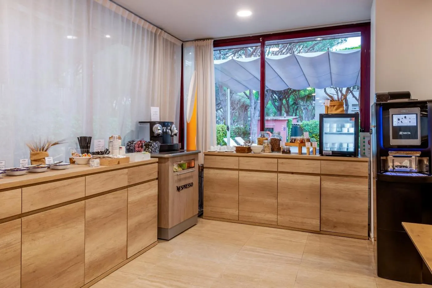 Nm Suites By Escampa Hotels بلاتجا ذارو