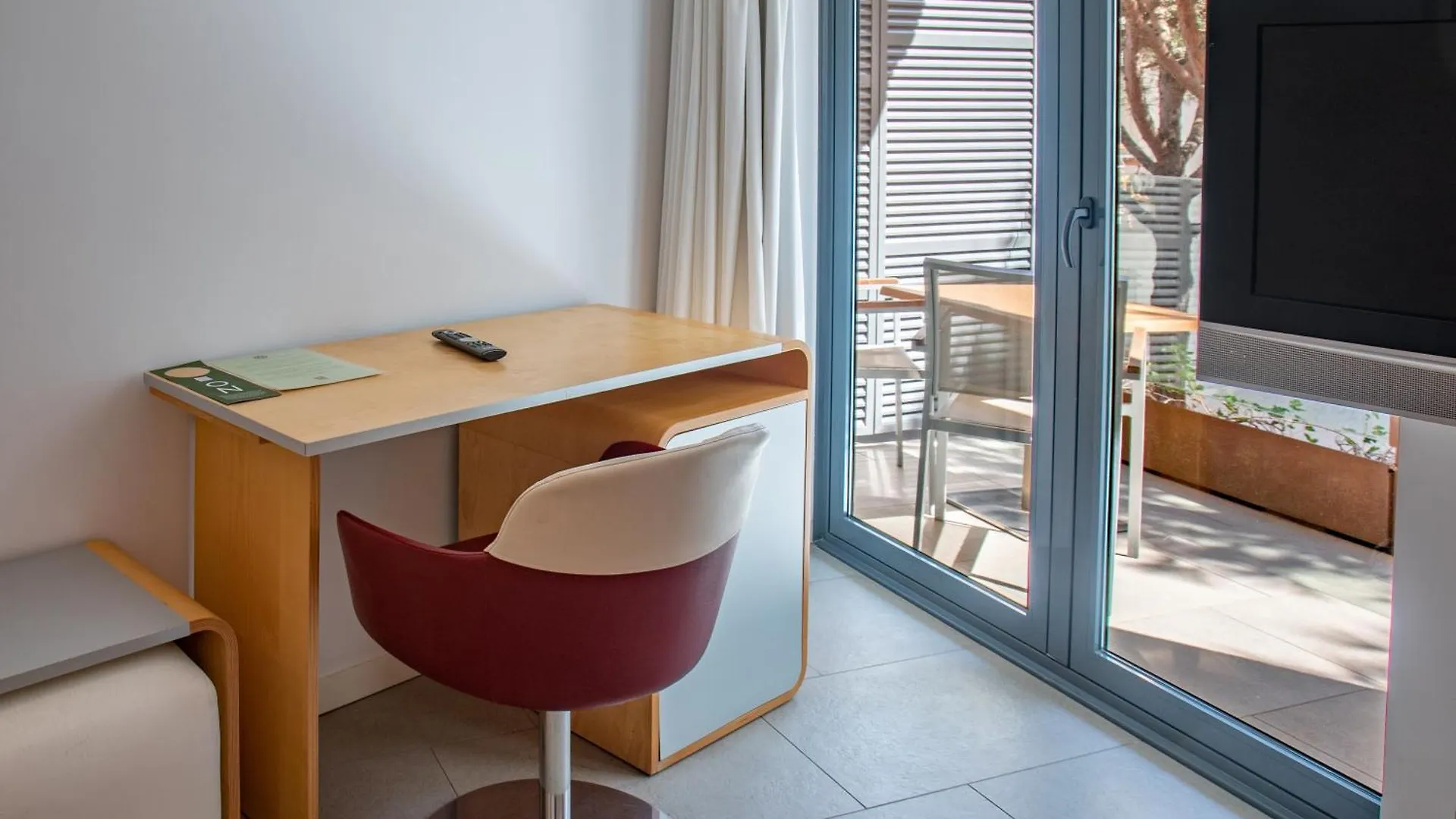 Nm Suites By Escampa Hotels بلاتجا ذارو