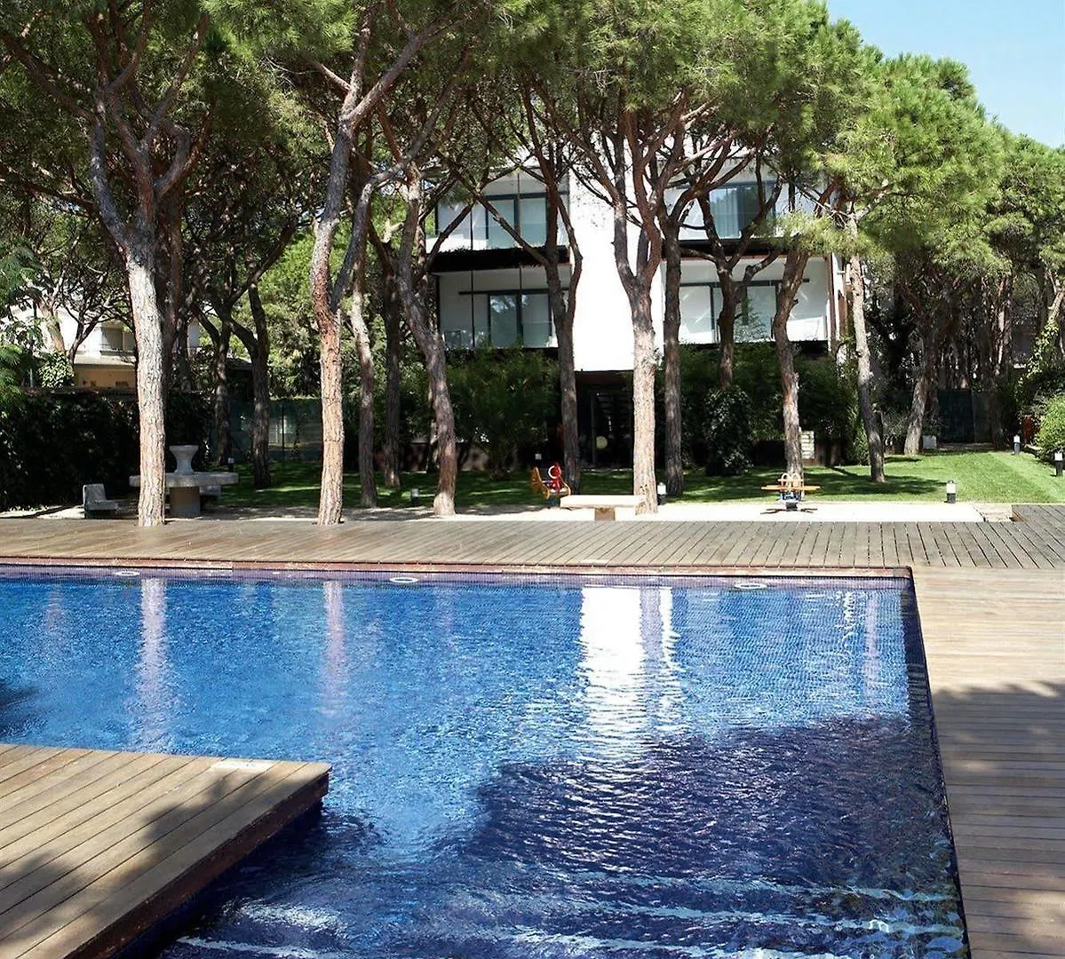 Nm Suites By Escampa Hotels プラヤ・デアロ